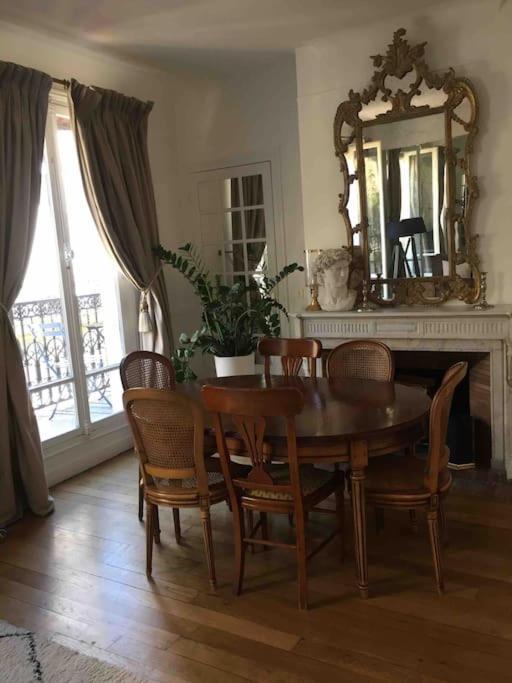 Cote Arc De Triomphe Appartement Parijs