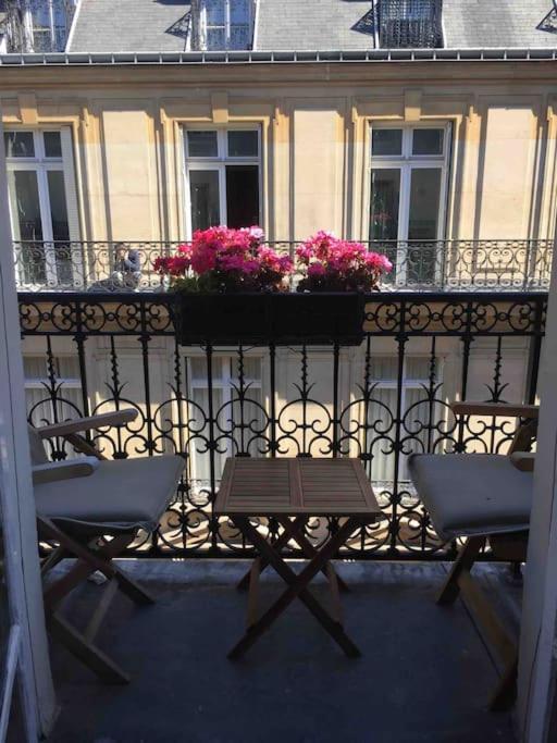 Cote Arc De Triomphe Paris